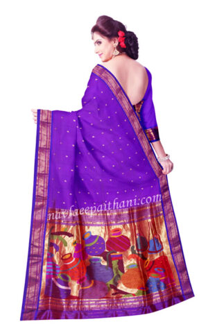 the magenta color with contrast Blue colorur border in Matka pallu Paithani Silk saree.